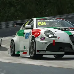 Dwa samochody wyścigowe Alfa Romeo ścigają się na torze. Idealne dla fanów darmowe gry wyścigowe Steam.