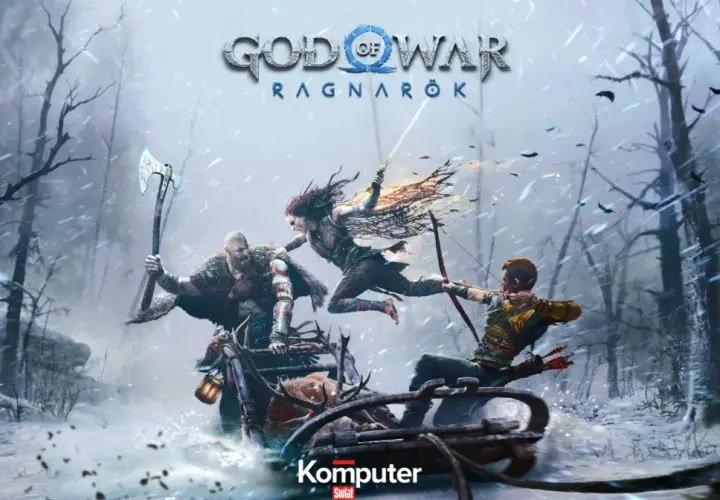 Kratos i Atreus w akcji w śnieżnym lesie, zapowiedź gry God of War Ragnarok na PS Plus.