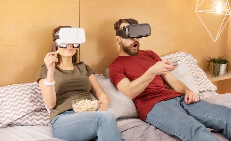 Jak oglądać filmy VR na komputerze - Od gogli po seans!