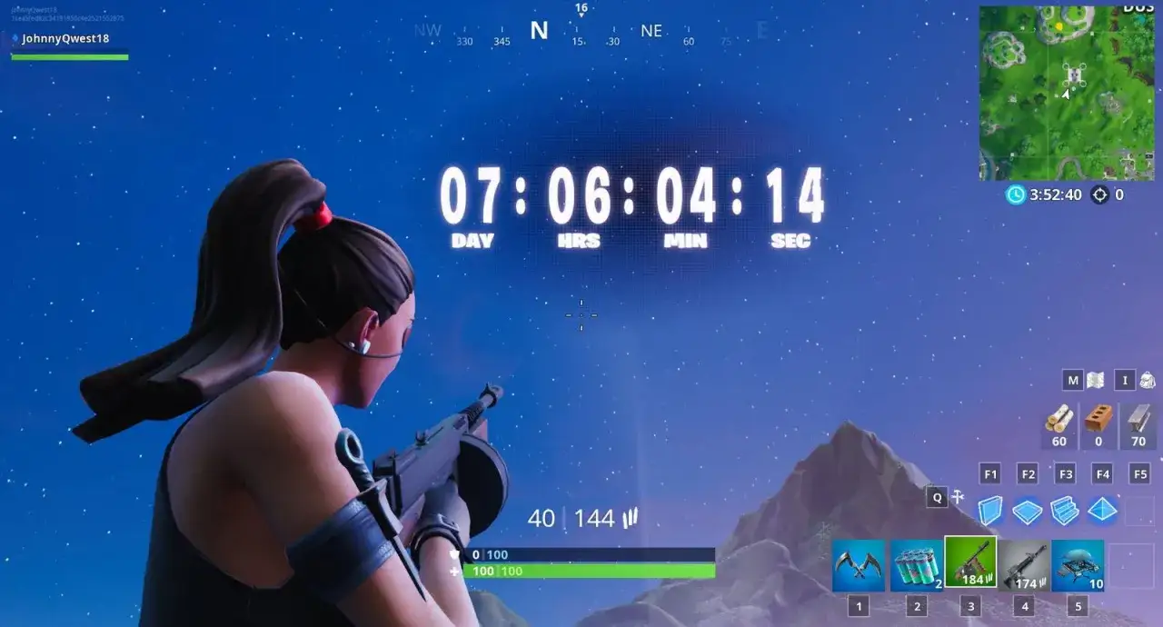 Graczka w Fortnite czeka na event, odliczanie dobiega końca.